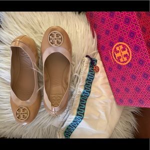 Tory Burch Caroline flats
